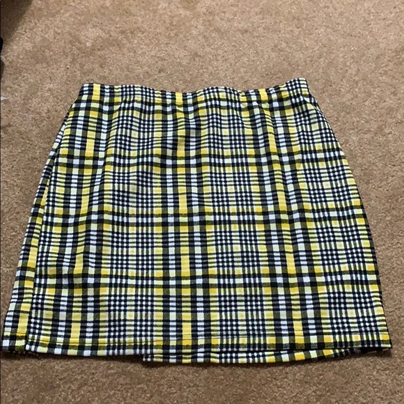 patterned skirt - Picture 2 of 2